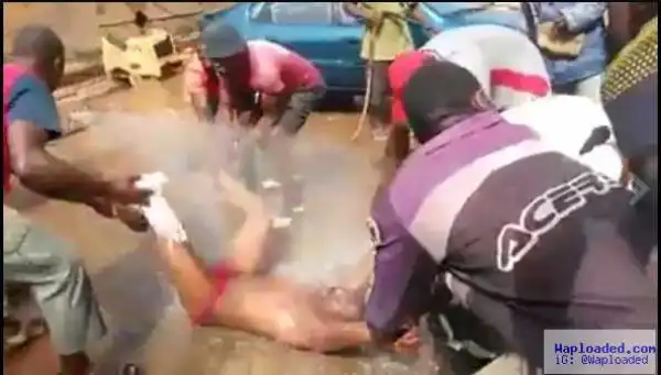 Photos: Man refused to bath for years, and then his friends did this